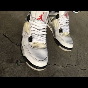 Nike air jordan retro 4